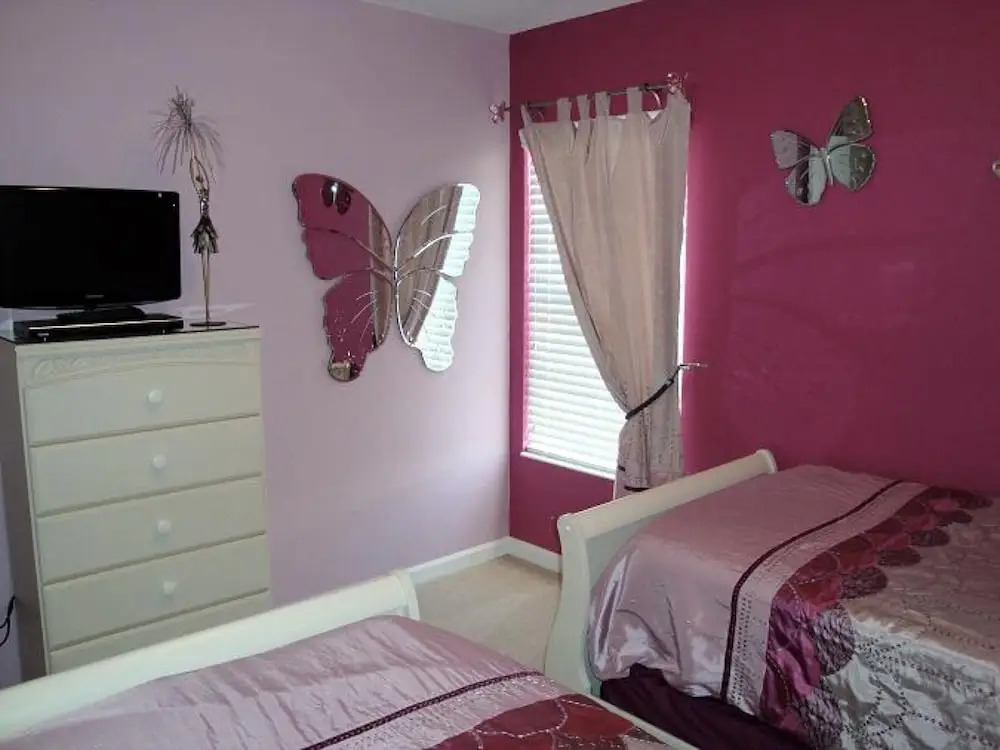 6BR 4BA Home in Windsor Hills by CV-2520