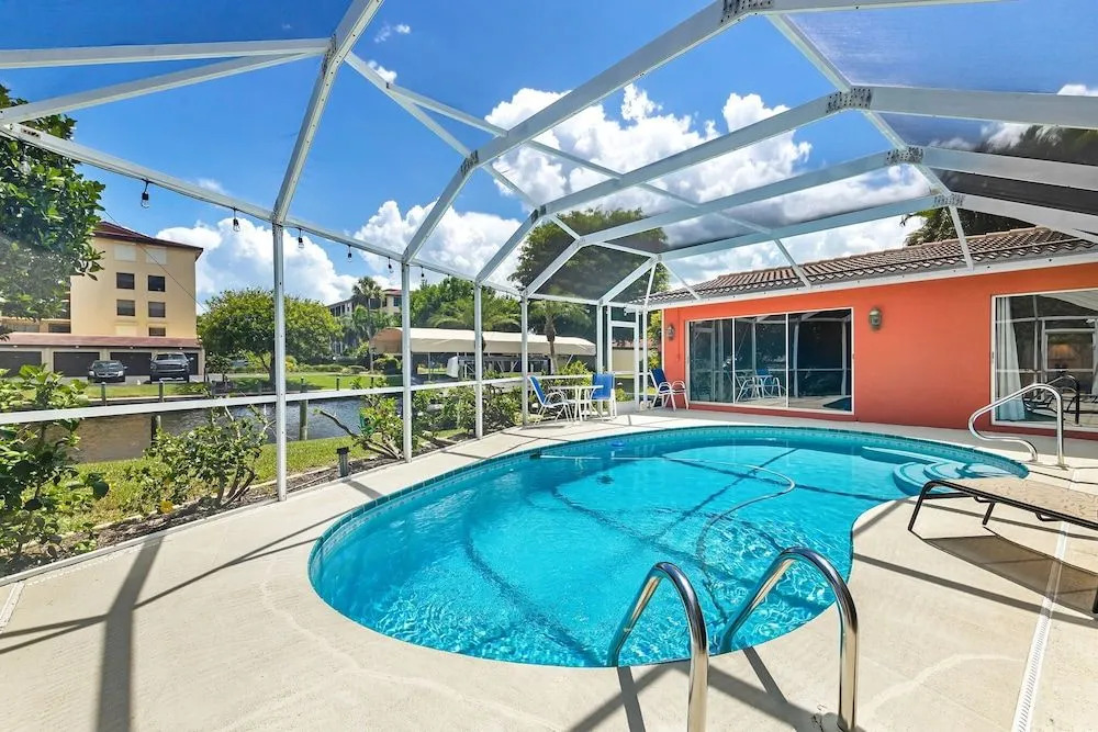 River Oasis by Distinctive Beach Rentals