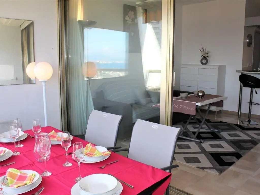 Appartement Villeneuve-Loubet, 2 pièces, 4 personnes - FR-1-252A-31