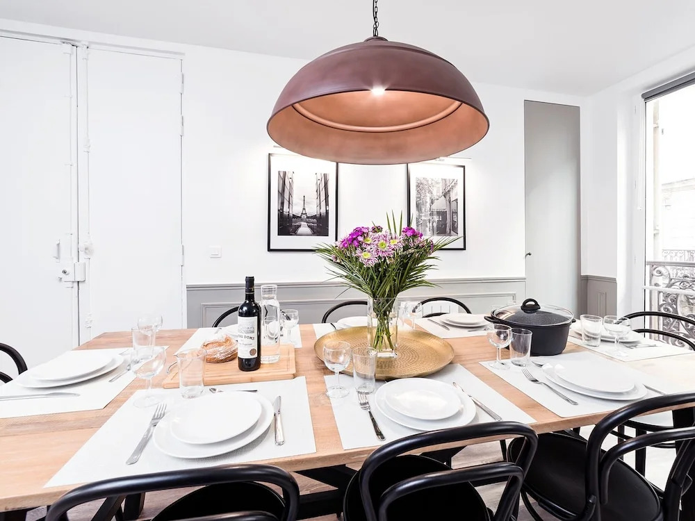Luxury 2BDR Opera I by Livinparis
