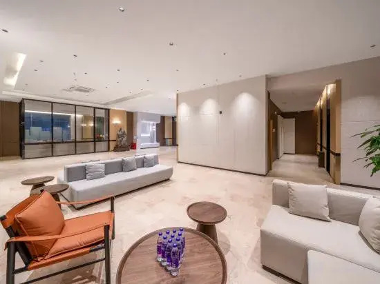 Huating hotel