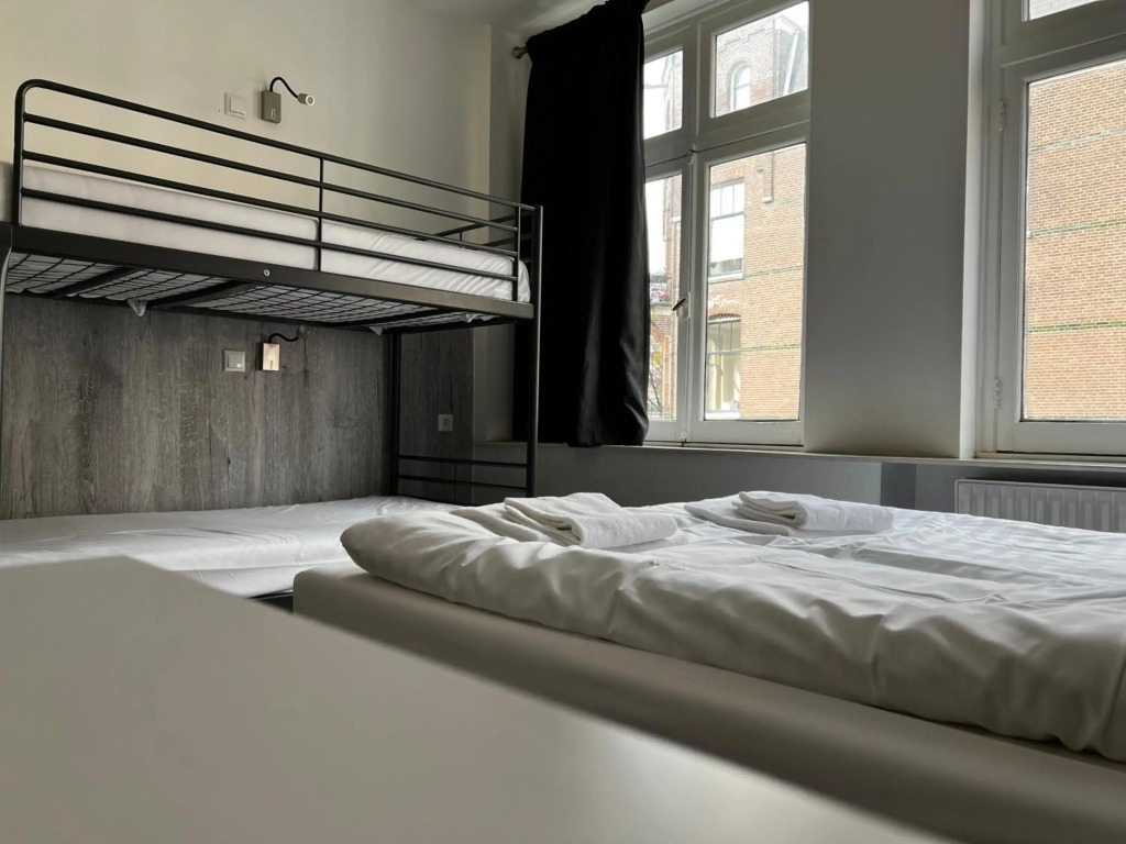 Budget Trianon Hotel