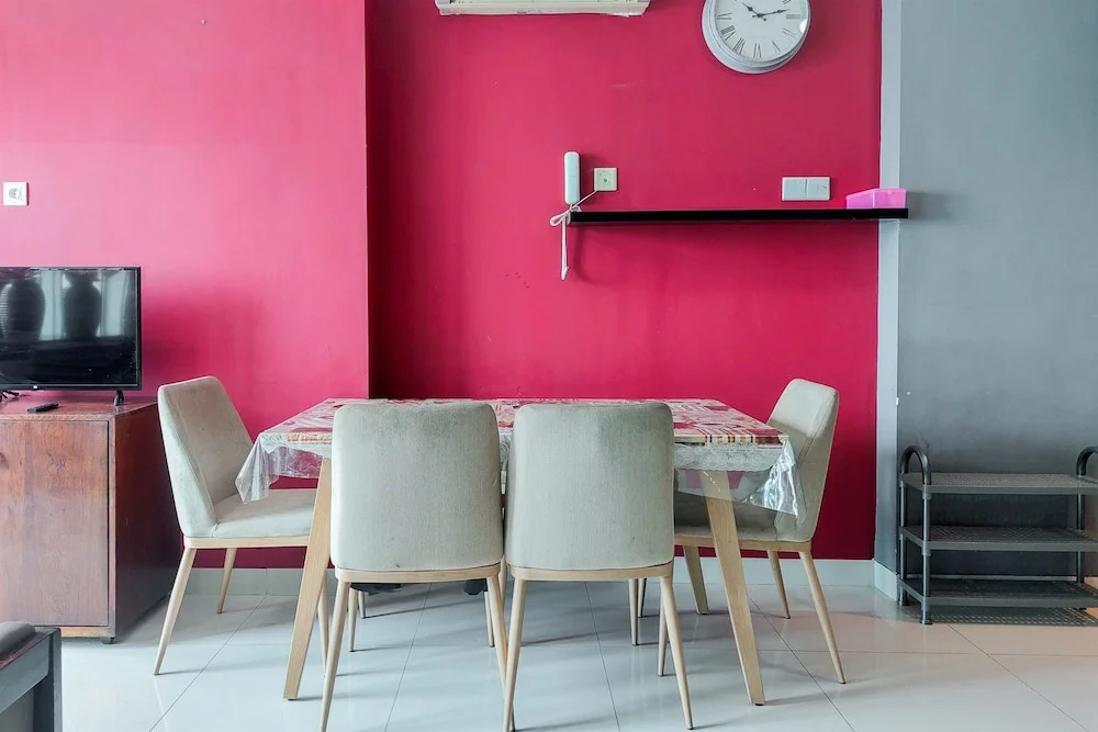Comfort 2Br At Brooklyn Alam Sutera Apartment