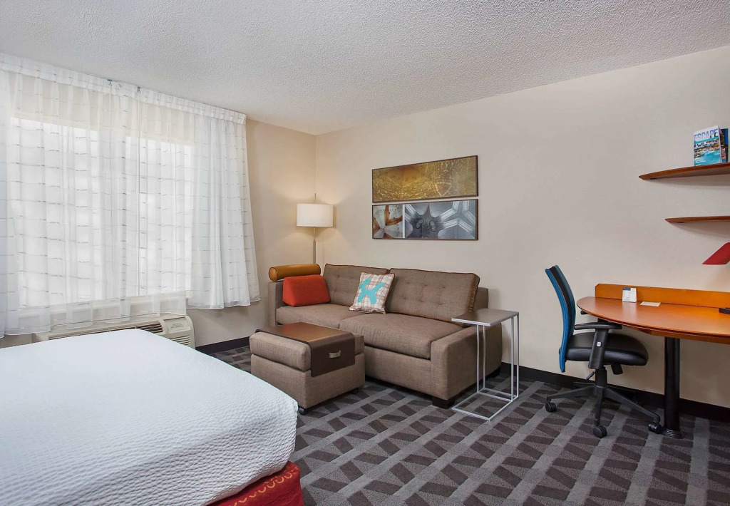Courtyard by Marriott Knoxville Cedar Bluff