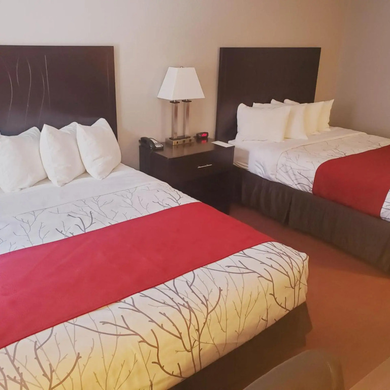 Blackstone Lodge and Suites