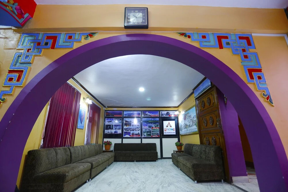 Bishwonath Hotel