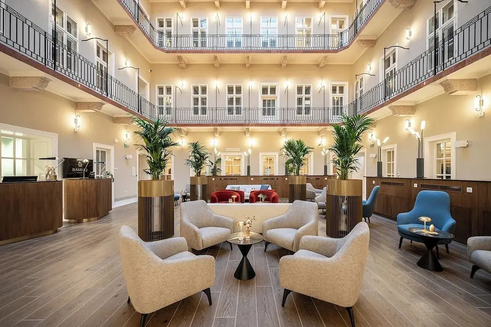 BasiliQ Hotel