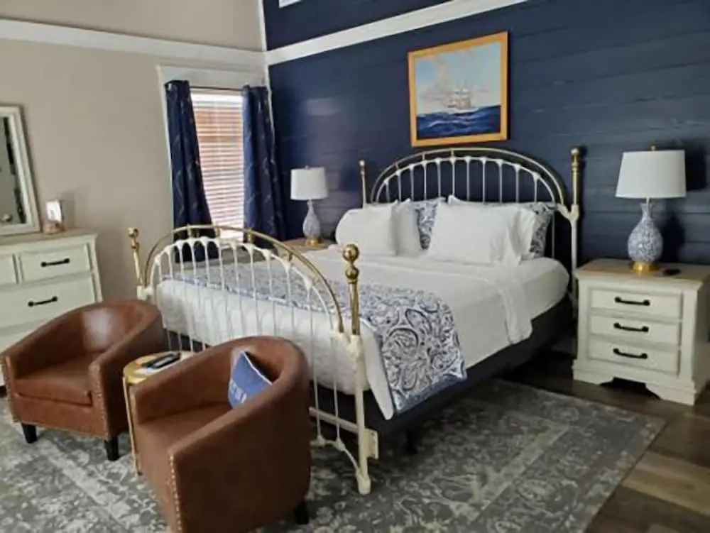 Anchor Inn Boutique Hotel