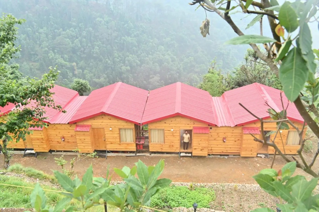 Minikins - Resorts & Restaurant