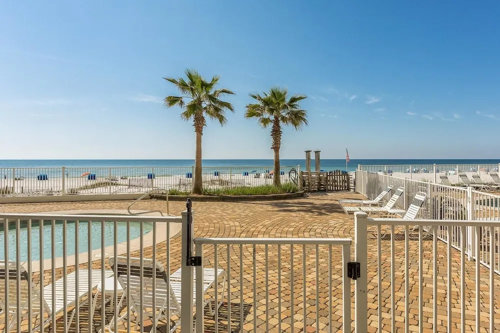 Windward Pointe 102