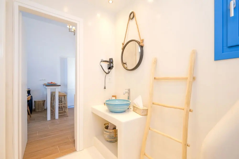Aelia Collection Suites
