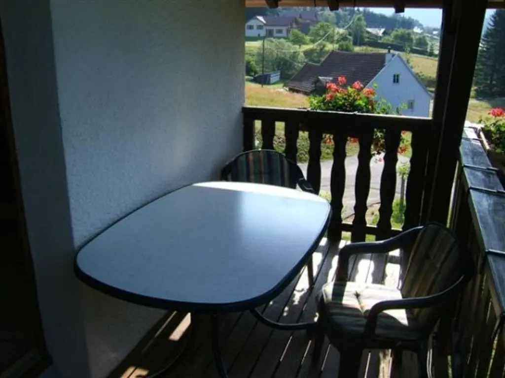Appartement Confortable avec Accès Facile, Proche Ski et Randonnée - FR-1-589-137