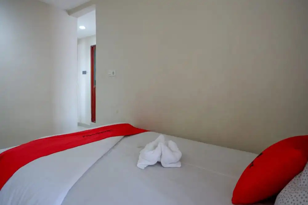 RedDoorz @ Jalan Jenderal Sudirman Palopo