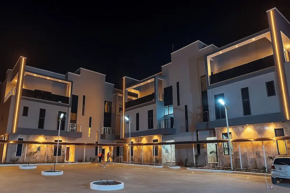 Rhino suite Yola