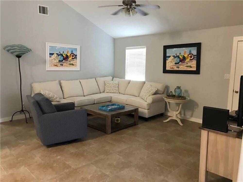 Good Vibrations 3 Bedroom Home
