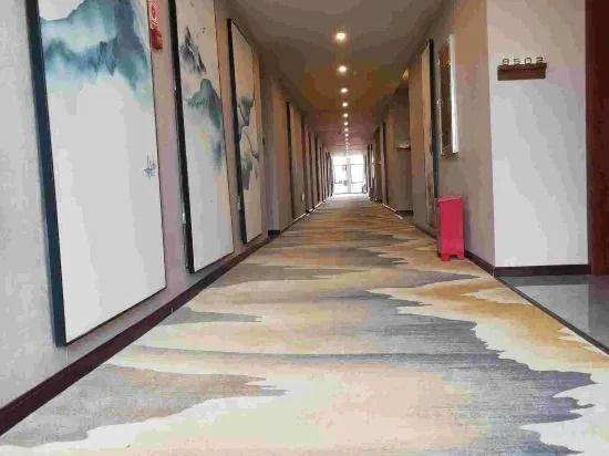 Pucha Hotel