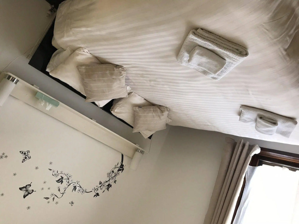 Breeze Guest House