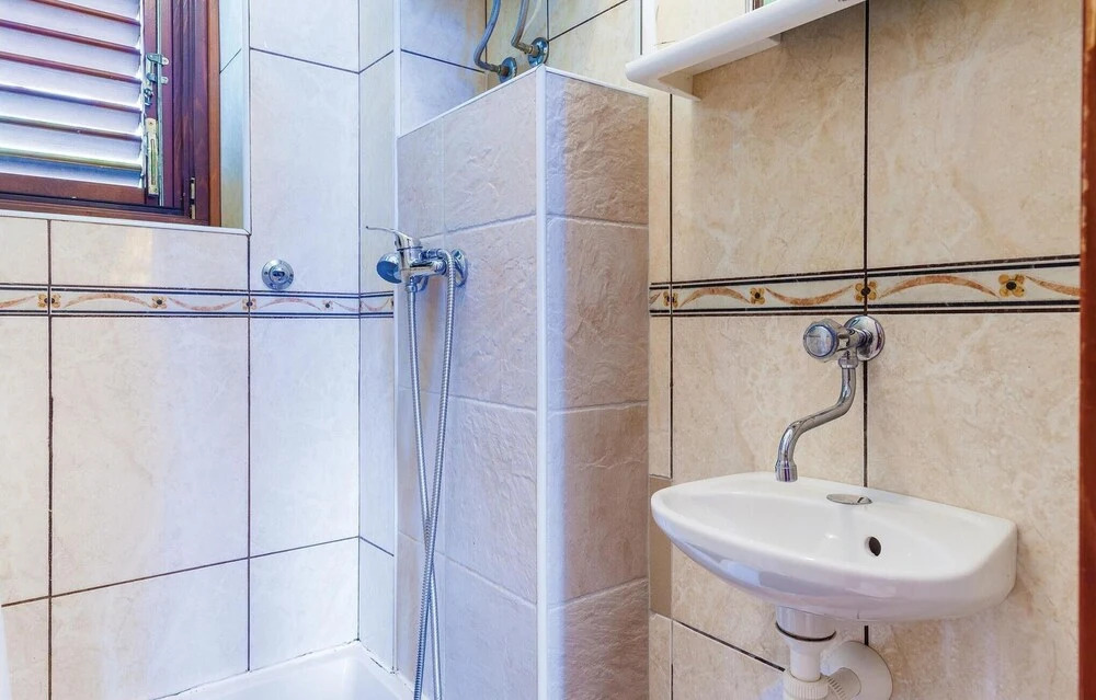 Stunning Home in Jadranovo With Wifi and 7 Bedrooms