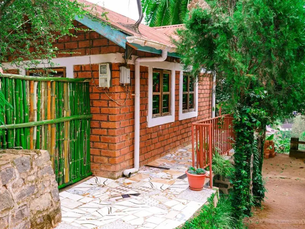 Steven and Dayness homestay