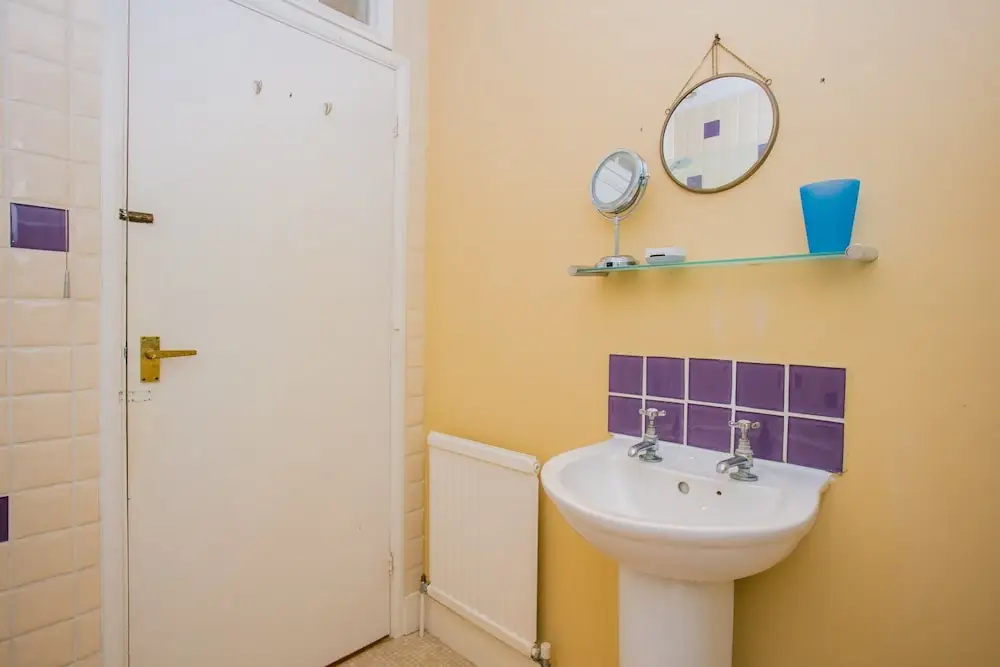 Beautiful 2 Bedroom Apartment in Kennington