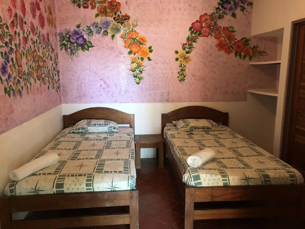 Hotel Casa Valeria Samara