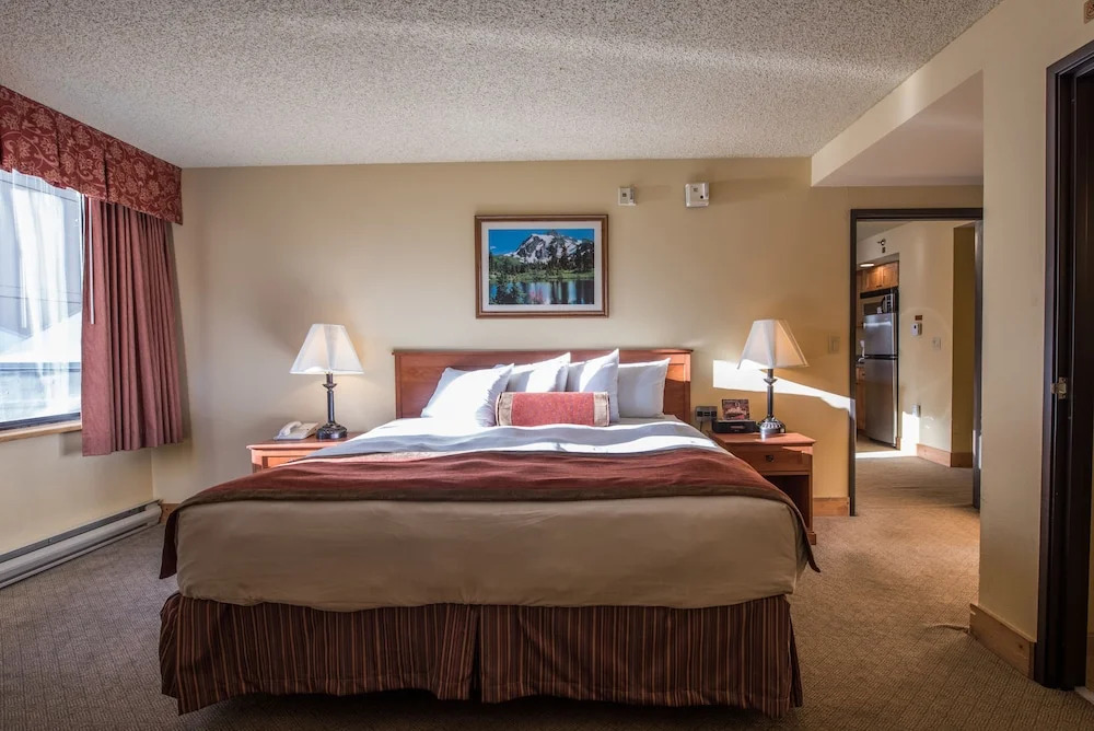 Grand Lodge by Crested Butte Lodging