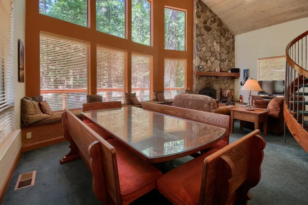 Jolie Cabin