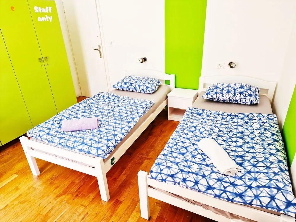 Croparadise Hostel