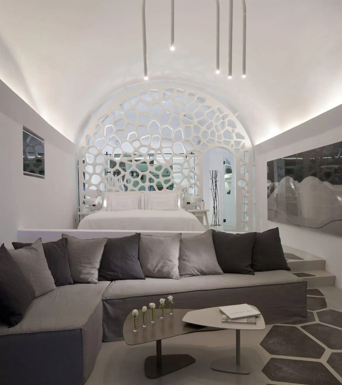 Grace Hotel, Auberge Collection