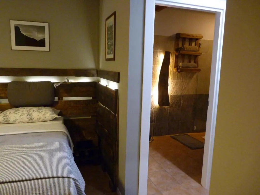 CaLuna Guest House