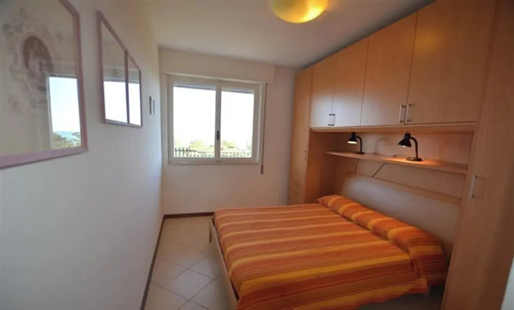 Delightful Beachside Flat With sea View