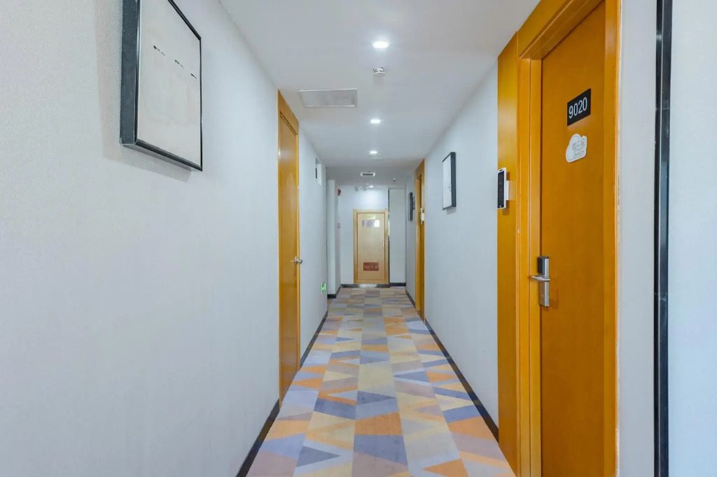 7 Days Inn Ningguo Ningcheng North Road Walkway Branch