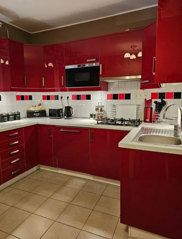Lovely Apartment in Zyrardow, 10 min to Suntago Free Parking