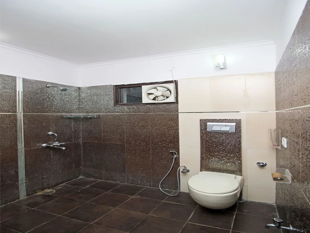 OYO 9399 Home Valley View 2BHK Villa Sattal