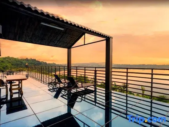 Huguangyan Holiday Hotel