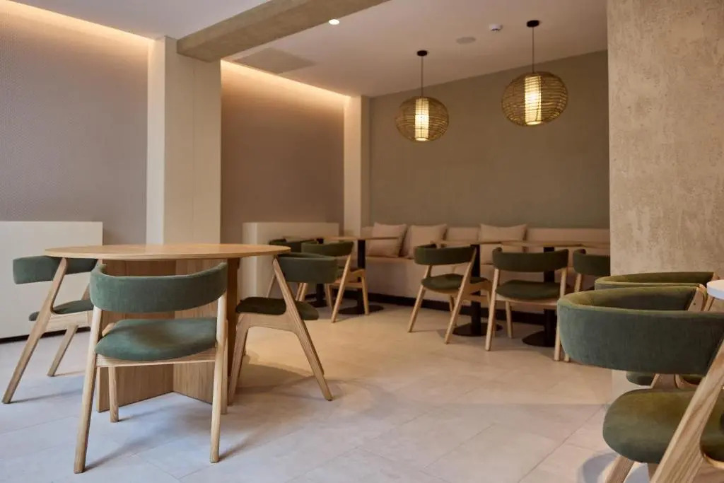 OMID Saldanha Hotel
