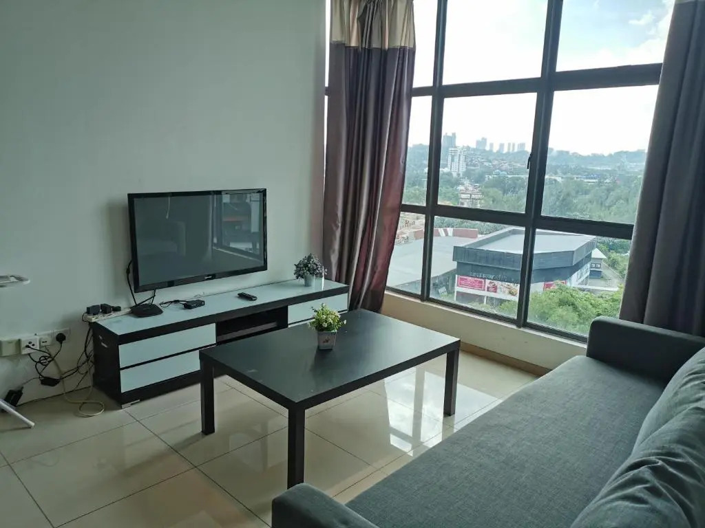 Vista Alam Studio Units - Pool, food court
