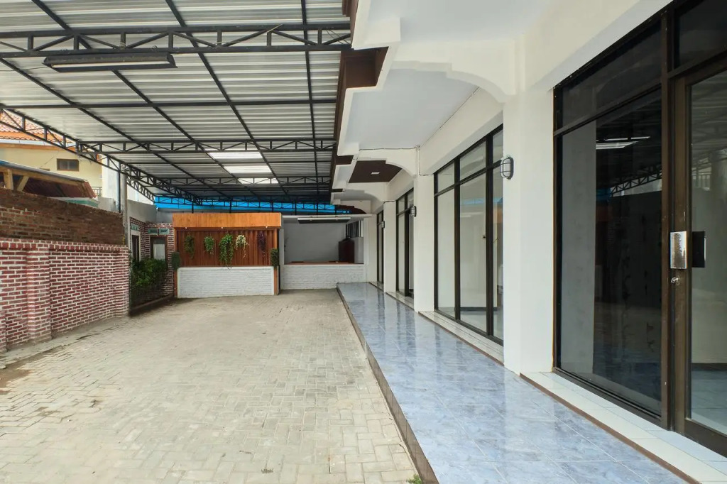 OYO 2519 Mayang Garini