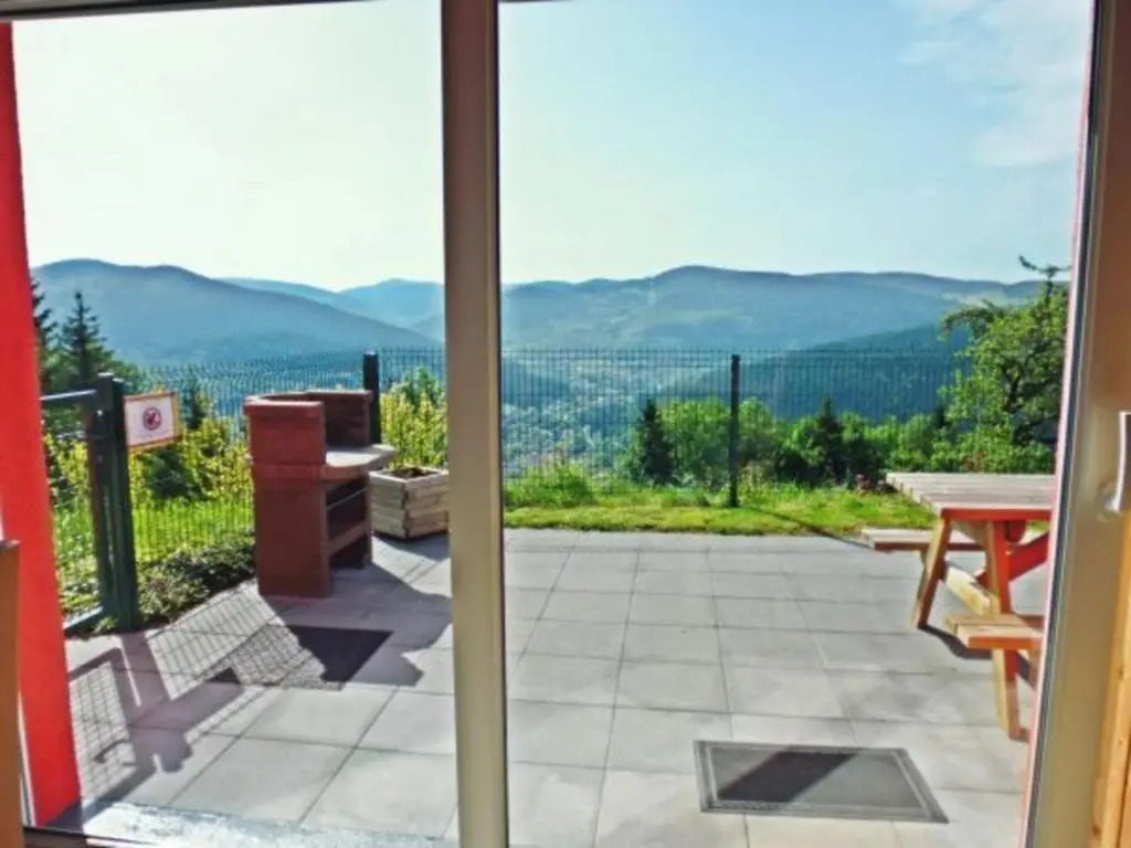 Maison indépendante avec jardin, terrasse et cheminée à Saulxures-sur-Moselotte - FR-1-589-339