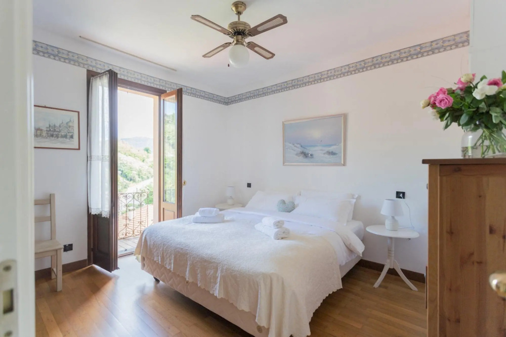CO-L371-URIC20A1 - Vacation Family Home in Tremezzo