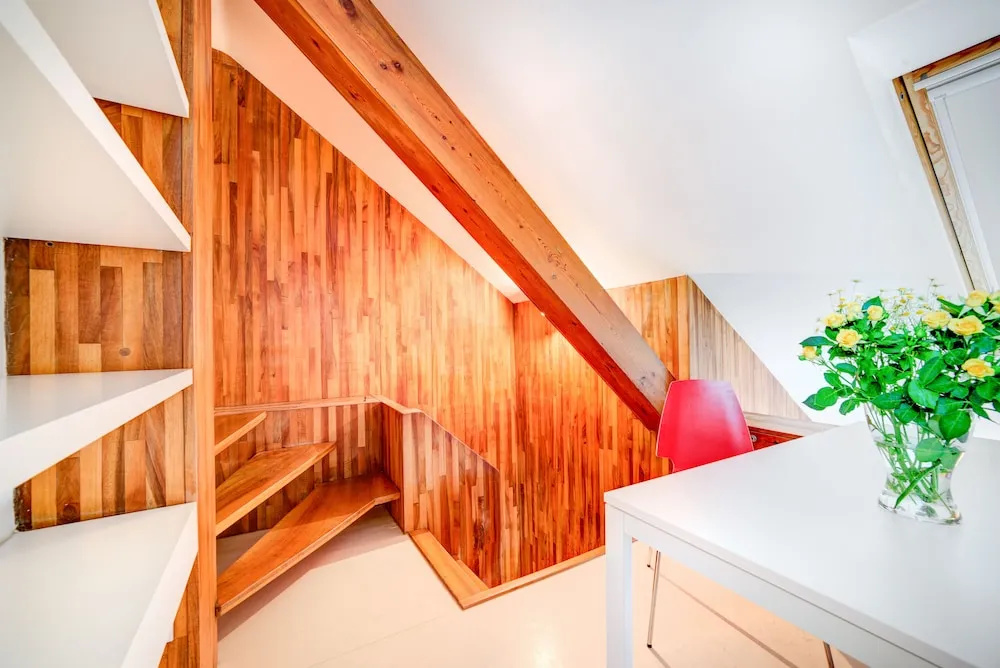 Happy Apartment