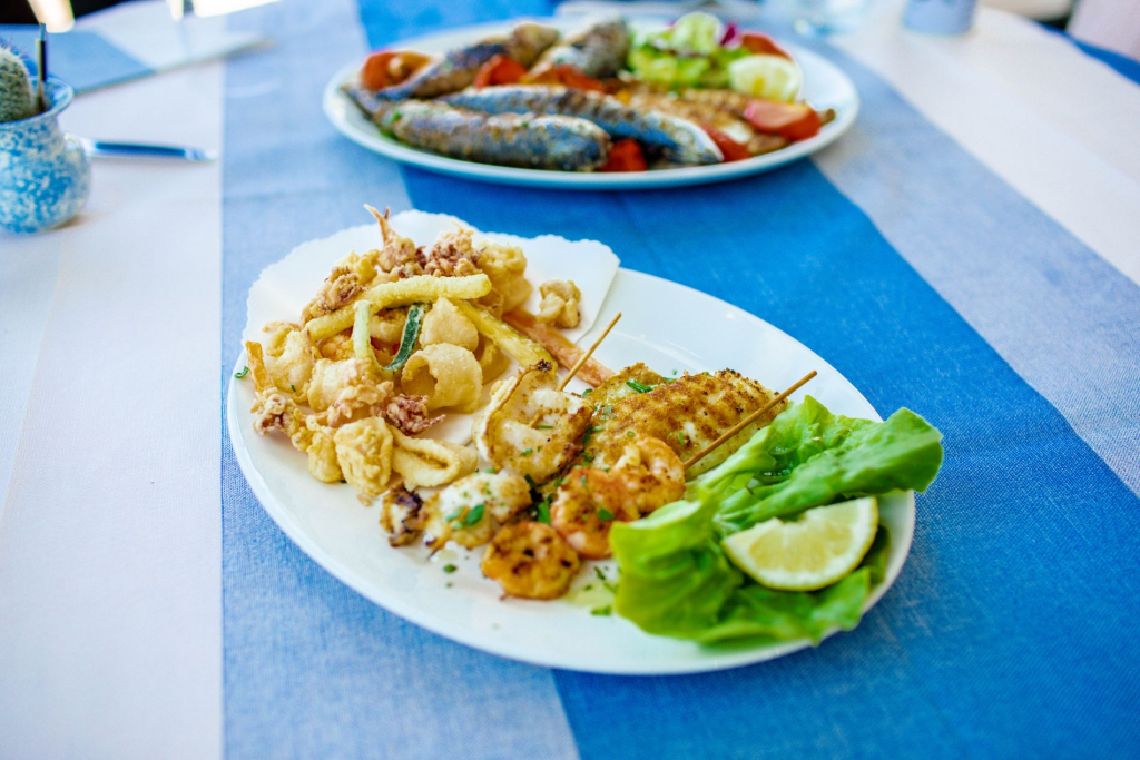 Miramare Hotel Ristorante Convegni aperto tutto lanno