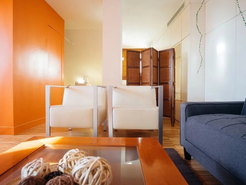 IAKAI Homes Lovely