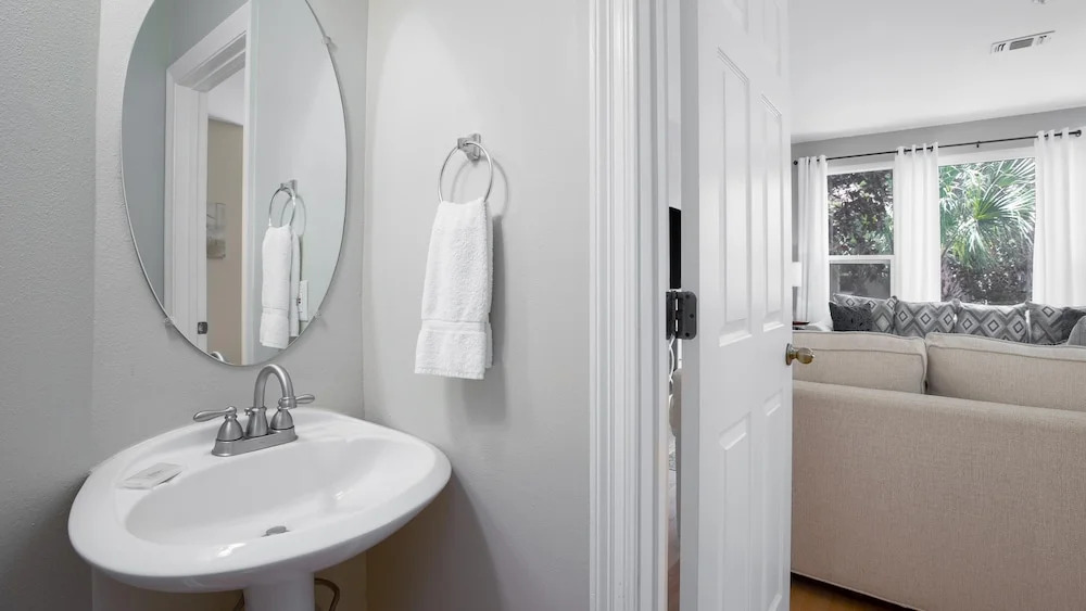 Turnberry 8566 (2G) - 3BR 2.5BA - (10)
