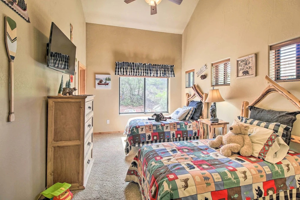 Torreon 'crow's Nest' Mountain Home w/ Views!