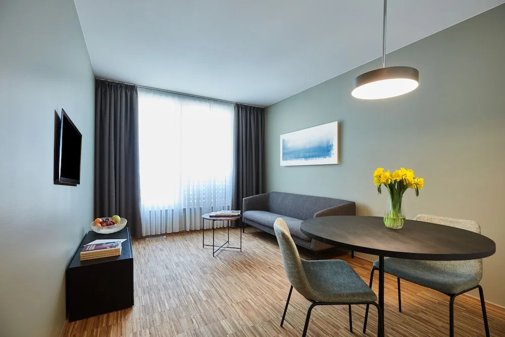 Résidence du Lys - Perrin Apartments