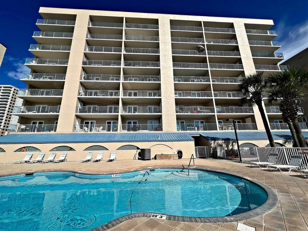 Surf Side Shores 1405 by RedAwning