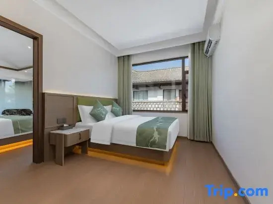 Jianshui Past and Present Courtyard Hotel