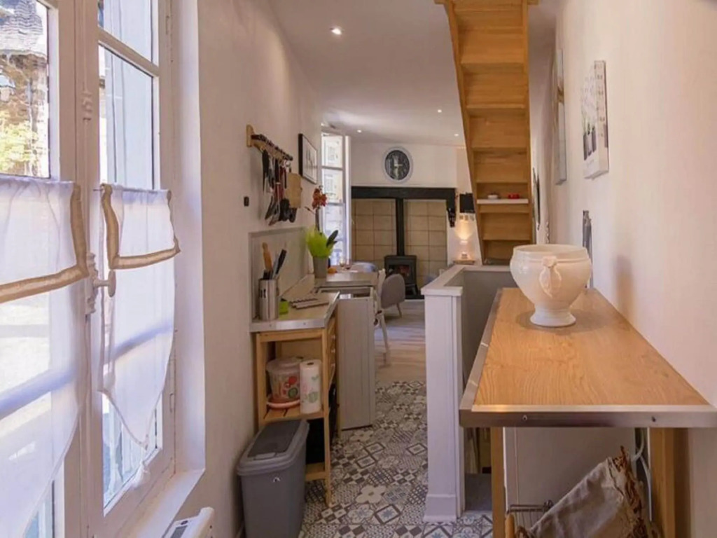 Charming holiday home in Ségur-le-Château with parking