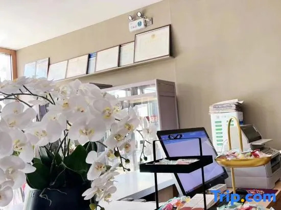 Homeinn Hotel (Changzhi Bayi Plaza)